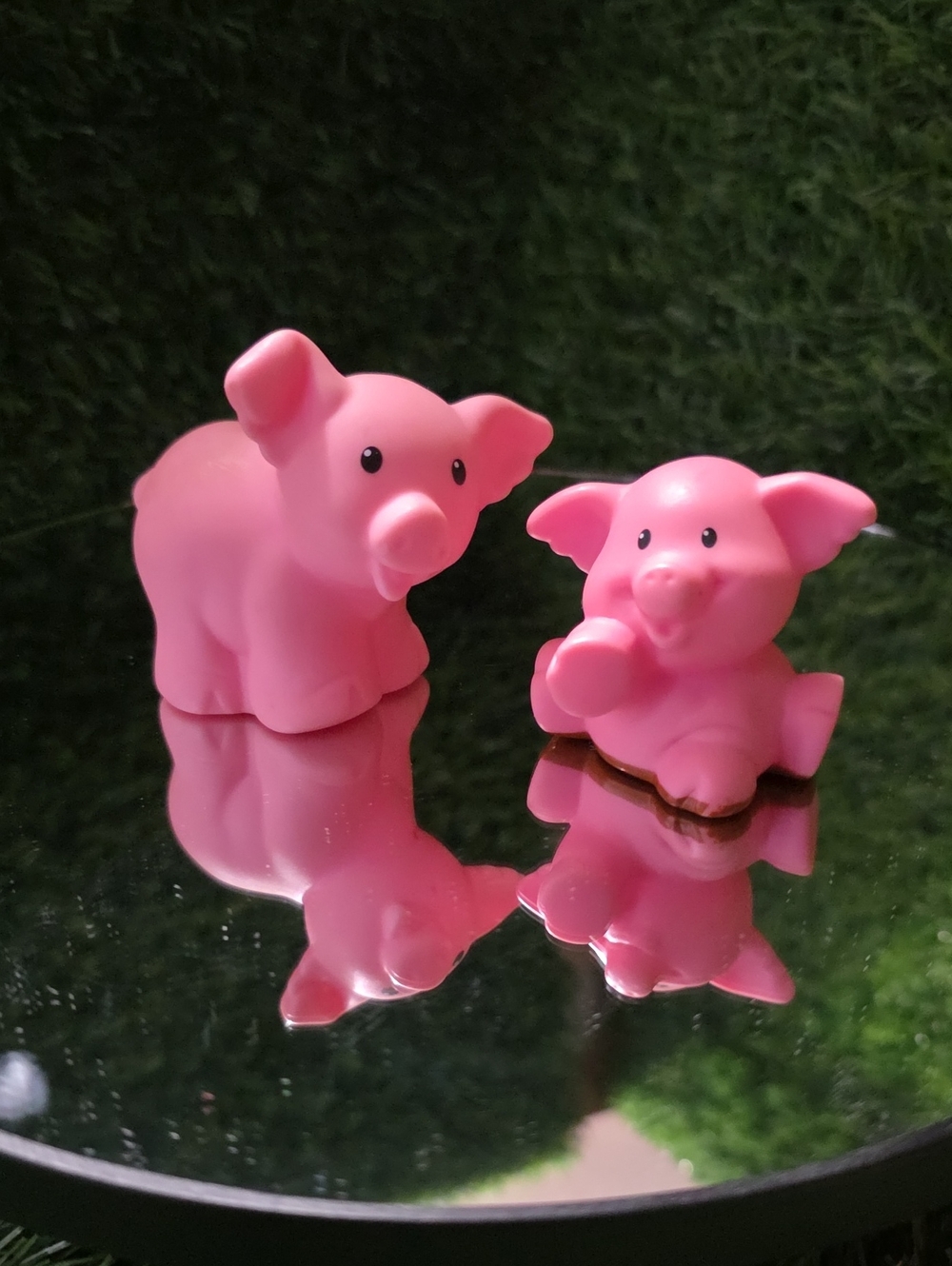 Fisher Price LITTLE PEOPLE PIGS